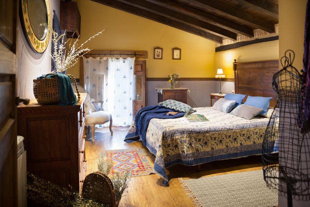 Casa Rural La Casa Del Bosque Наваконсехо Екстер'єр фото